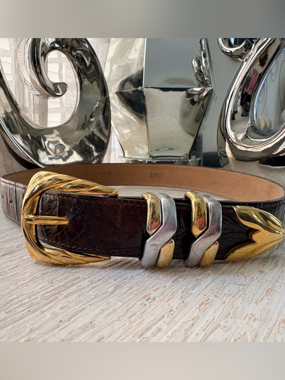 VTG Streets Ahead Brown Leather Croc Silver Gold Metal buckle Belt Size S